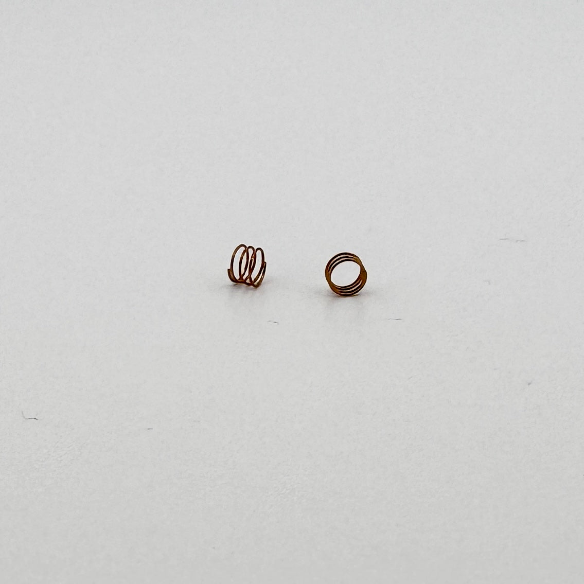 Auto World Brush Spring (1 Pair) for 4Gear Slot Car Chassis Side View