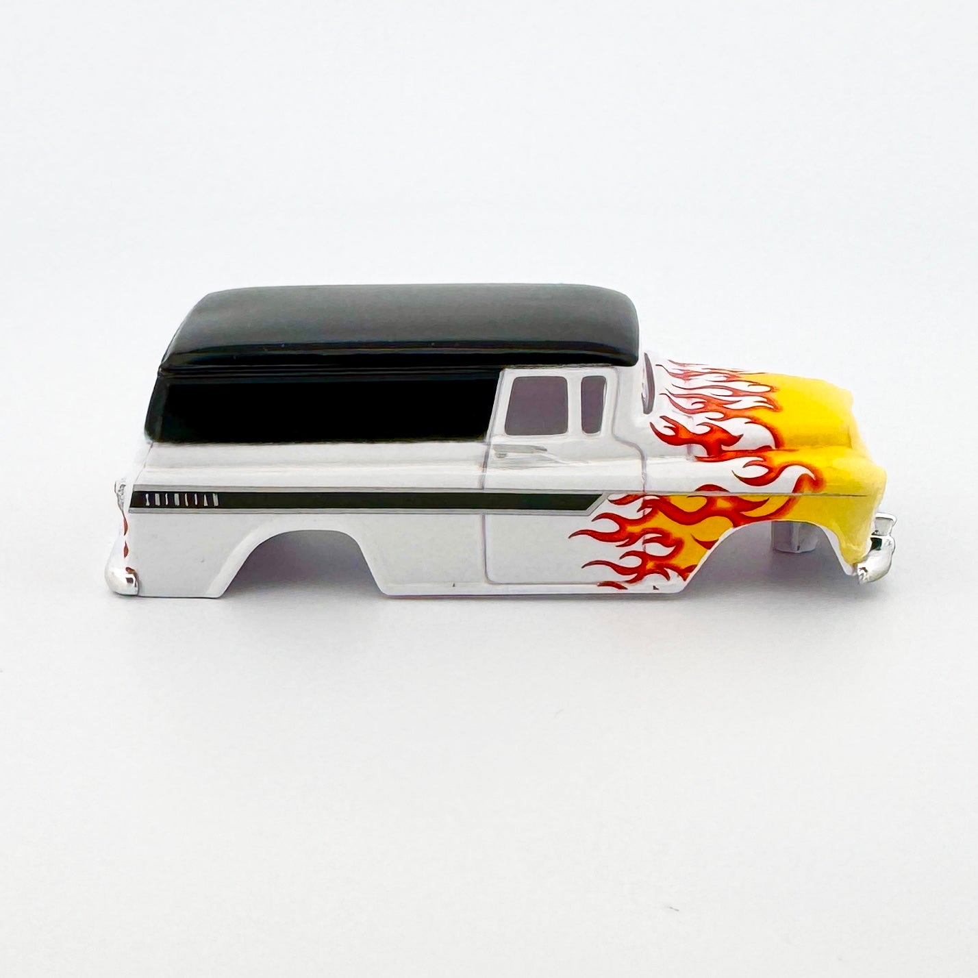 Auto World 1957 Chevy Suburban Body, White Flames, Fits TJet ThunderJet Chassis, H.O. Slot Cars