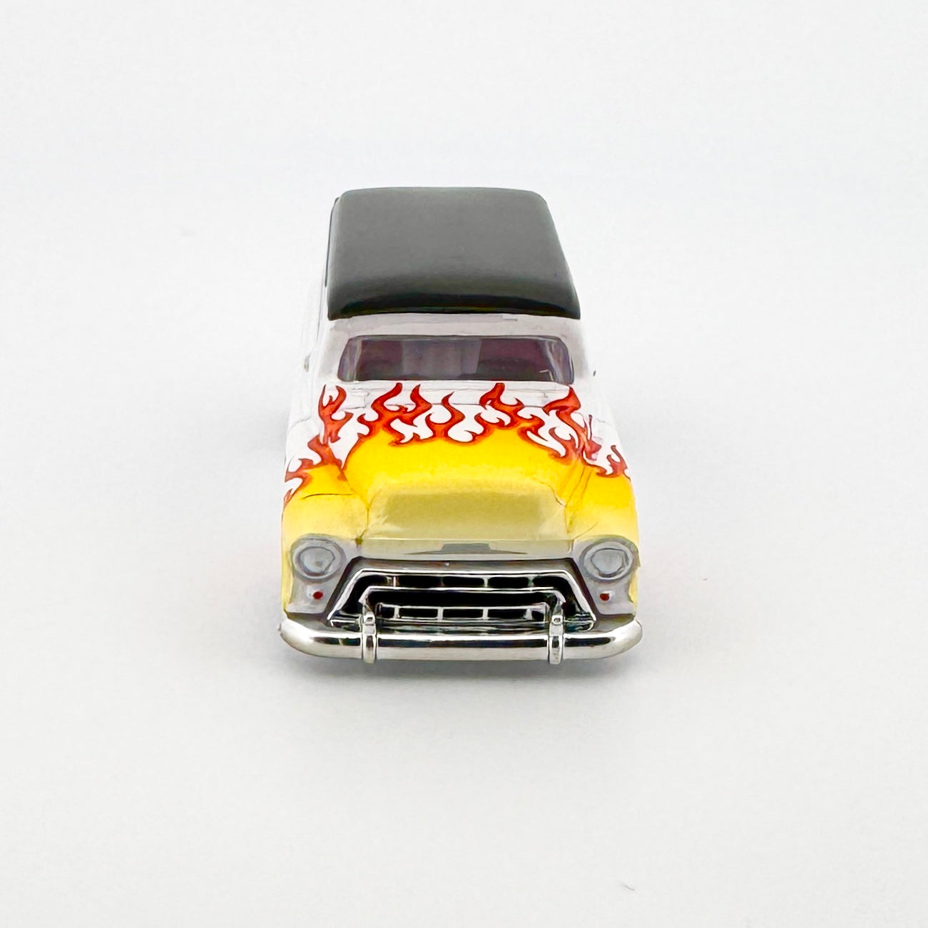 Auto World 1957 Chevy Suburban Body, White Flames, Fits TJet ThunderJet Chassis, H.O. Slot Cars