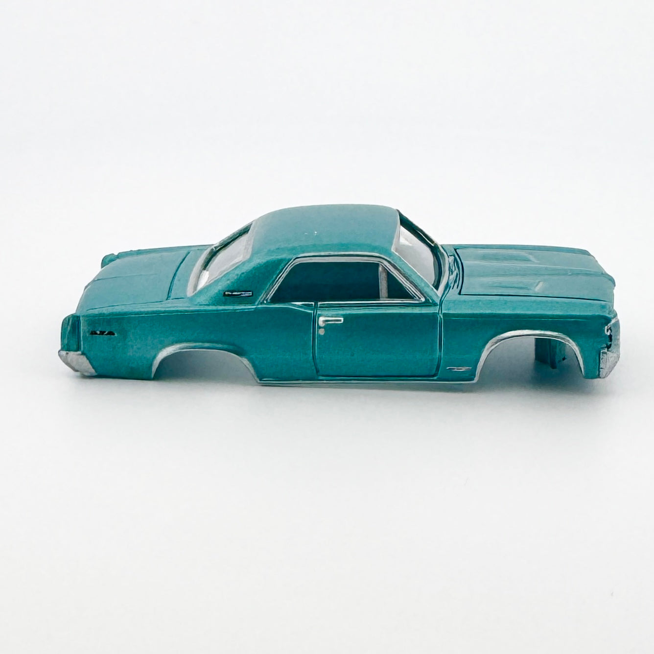 Auto World 1964 Pontiac GTO Body, Royal Bobcat, Aquamarine, Fits TJet Chassis, H.O. Slot Cars