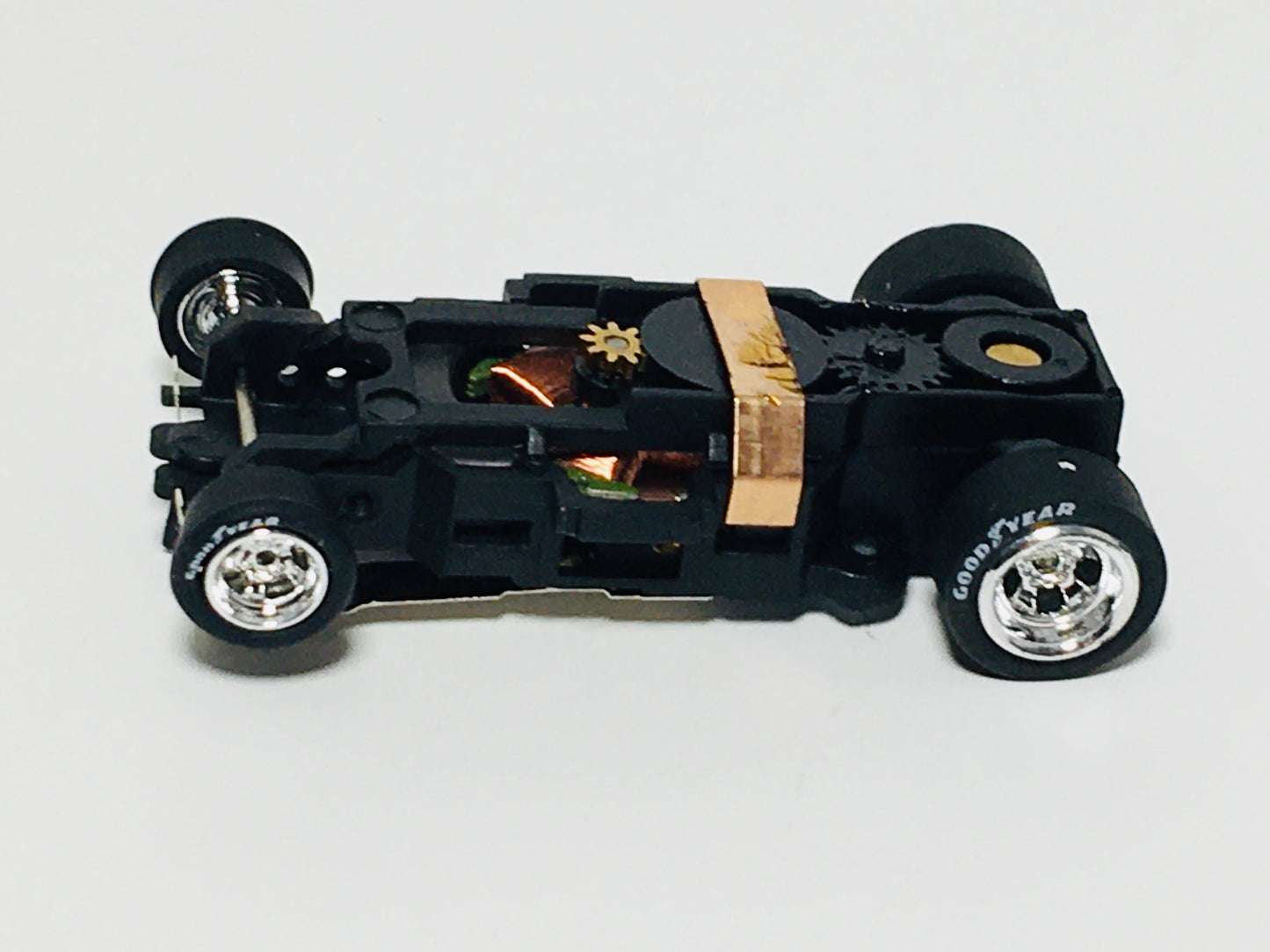 Auto World 4Gear Slot Car Chassis, Chrome Wheels, GoodYear Tires