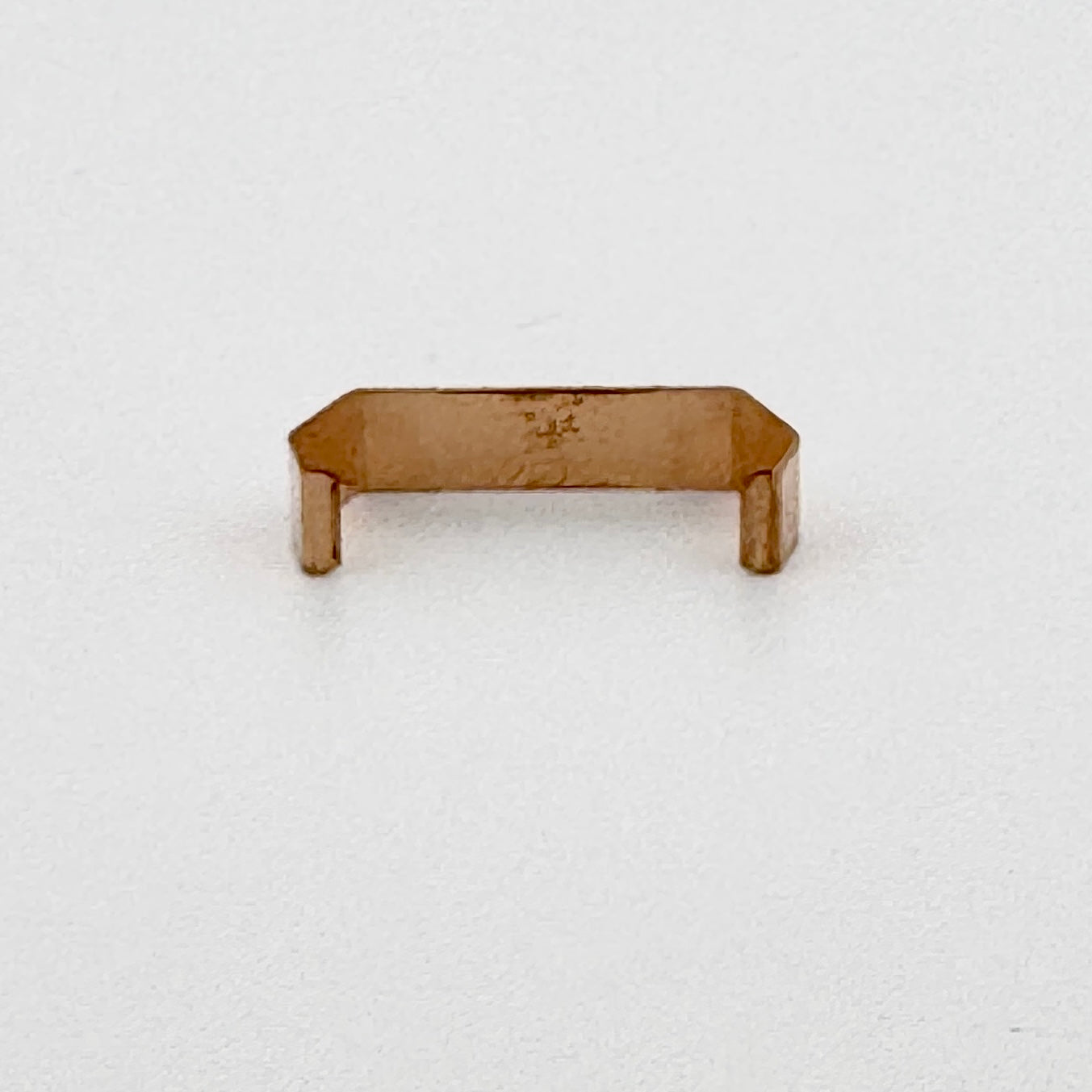 Auto World Gear Plate Clamp (1 Clamp) for ThunderJet Slot Car Chassis Side View
