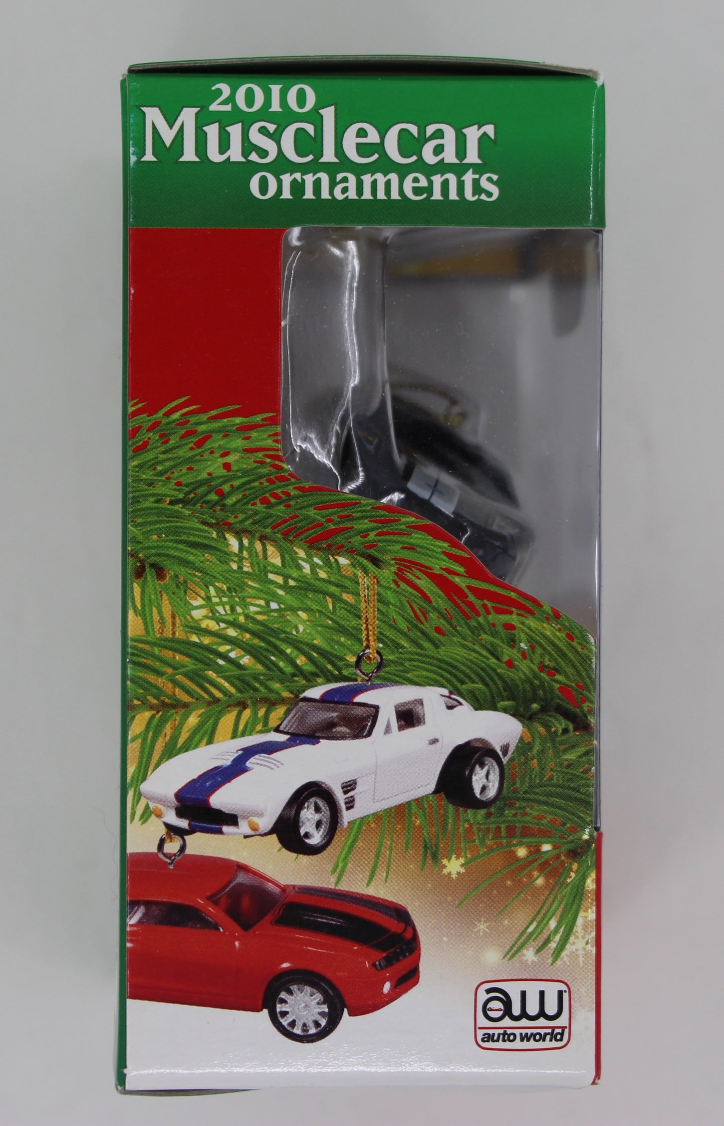 Auto World 2010 Musclecar Ornament 2005 Ford GT