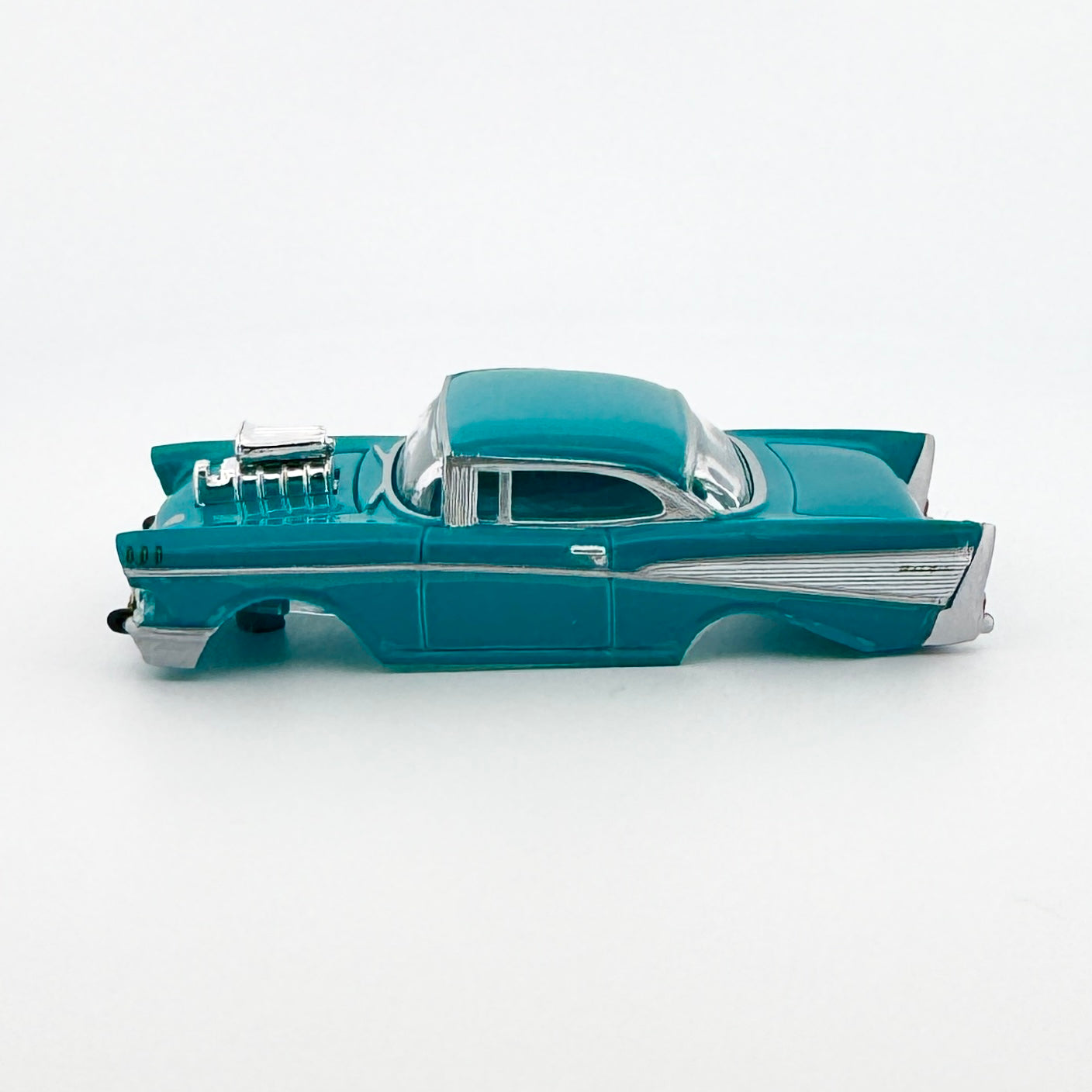 Auto World 1957 Chevy Bel Air Body, Turquoise, Fits Aurora TJet Chassis for H.O. Slot Cars