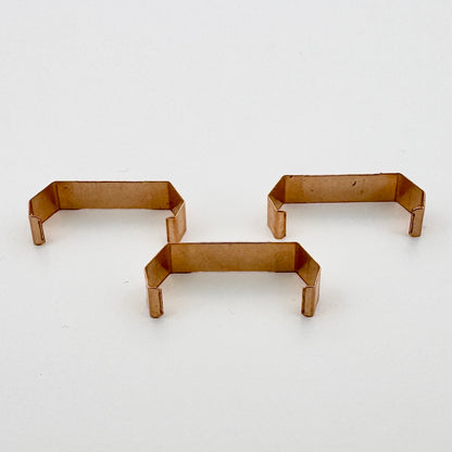 Auto World Gear Plate Clamp (3 Clamps) for XTraction Slot Car Chassis Side View