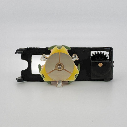 Auto World Armature & Gear Plate for XTraction Slot Car Chassis