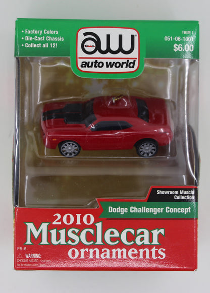 Auto World 2010 Musclecar Ornament Dodge Challenger Concept